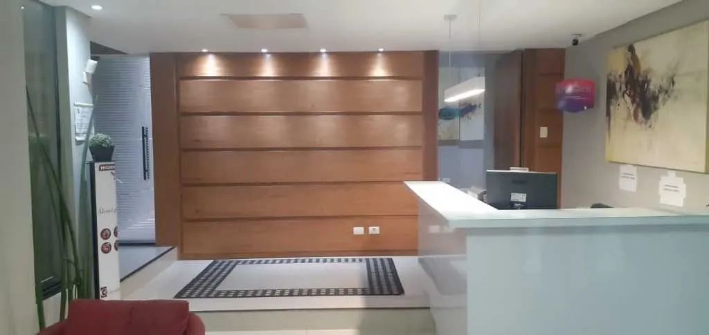 Casa comercial com 315 metros AC, 8 salas, 6 WC's, 3 vagas - Pq . Continental - Foto 2