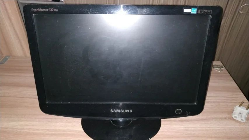 Vendo monitor Samsung 16" SyncMaster632NW