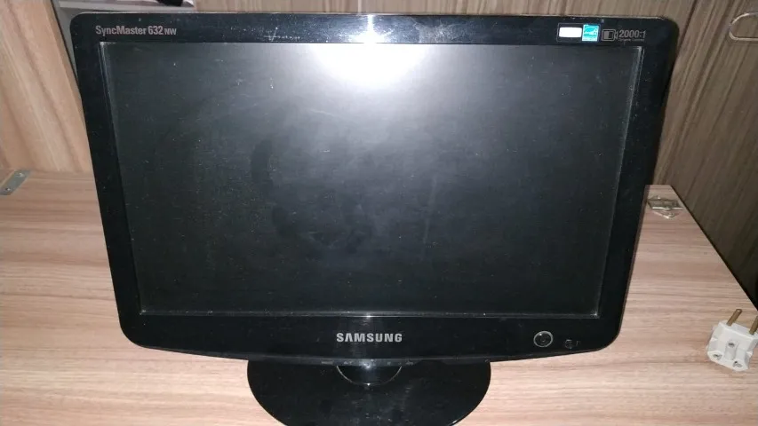 Vendo monitor Samsung 16" SyncMaster632NW