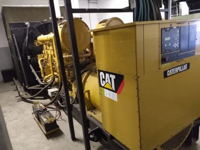 Geradores de Energia Caterpillar 1700 1500 kVA 3000 hrs Motor 3512 17001500kva