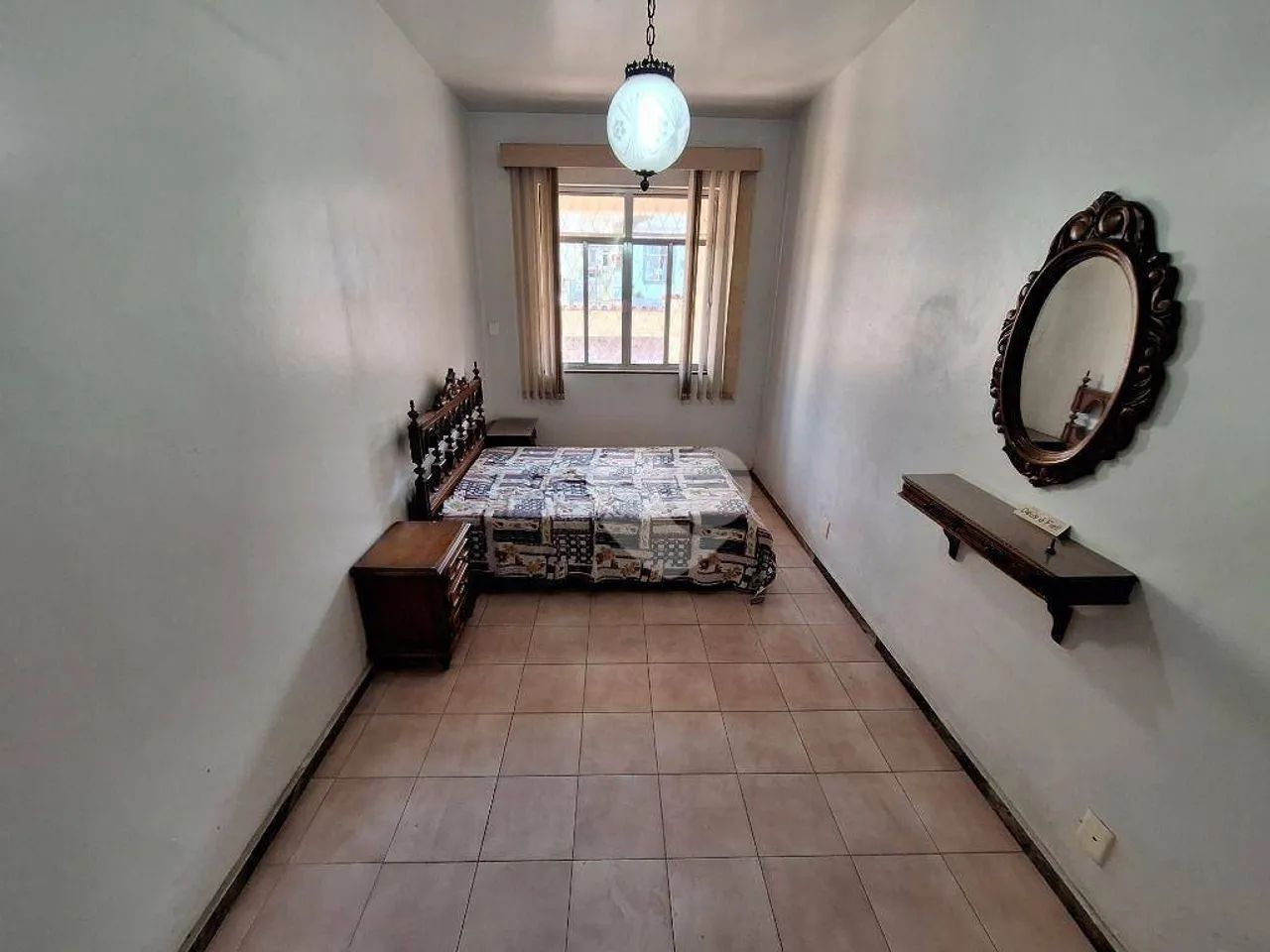 Piedade, Casa Linear em centro de terreno, varandão, 3qts, 6 vagas, quintal $690.000,00 -  - Foto 12