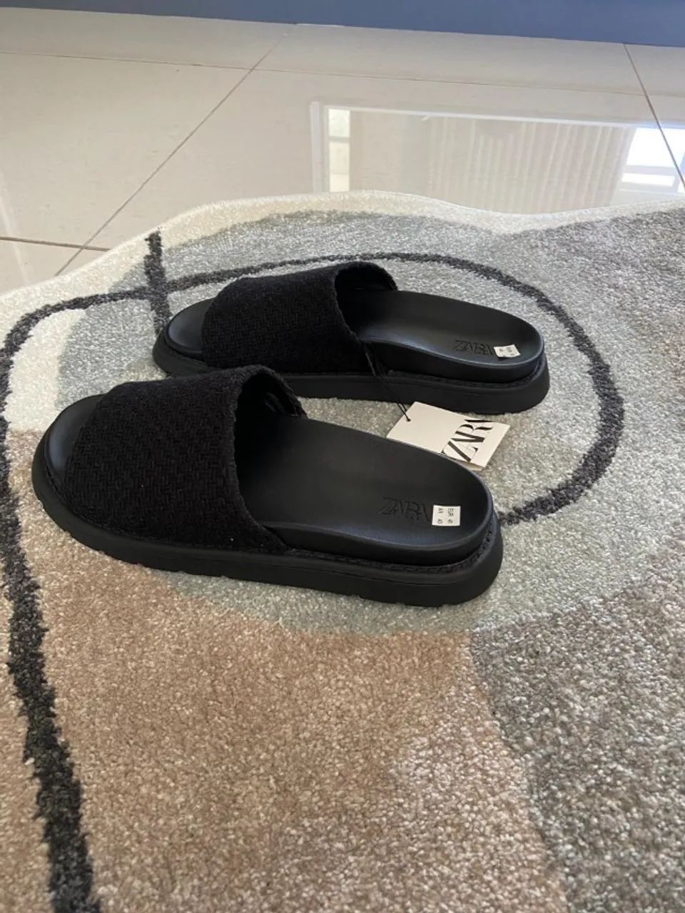 Chinelo ZARA - NOVO - Foto 2