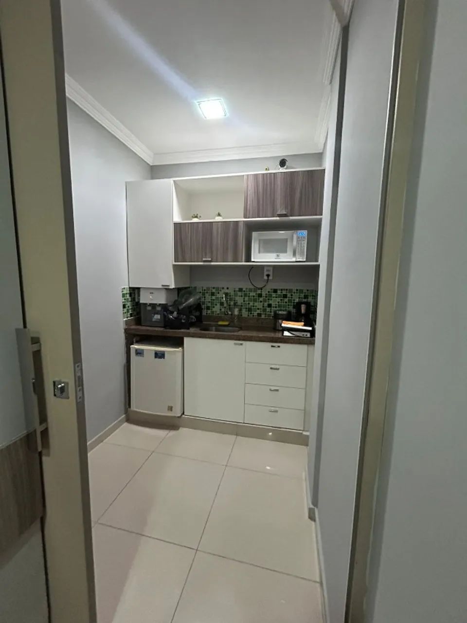 SALA PROJETADA NO CORAÇÃO DO BAIRRO DE FÁTIMA - Foto 4