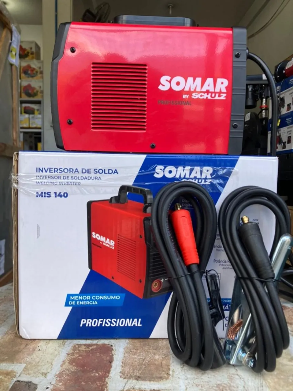 Máquina de Solda 140A Bivolt Somar - Potência com Mobilidade