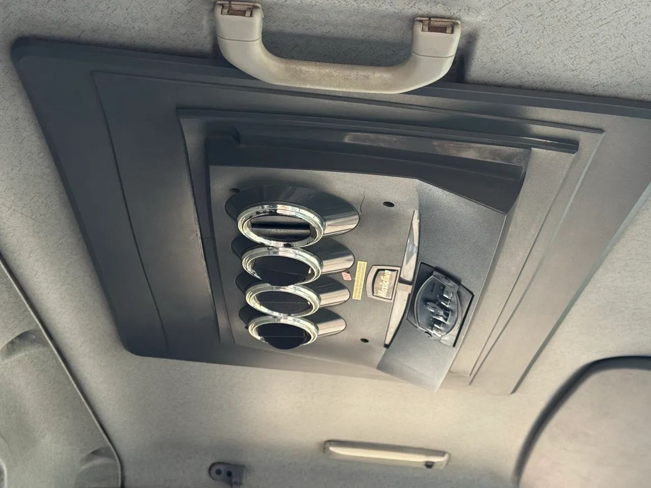 Mb Accelo 815 Ano 2014 - Caminhão 3/4 com baú, único dono, apenas 190.000km disponível - Foto 9