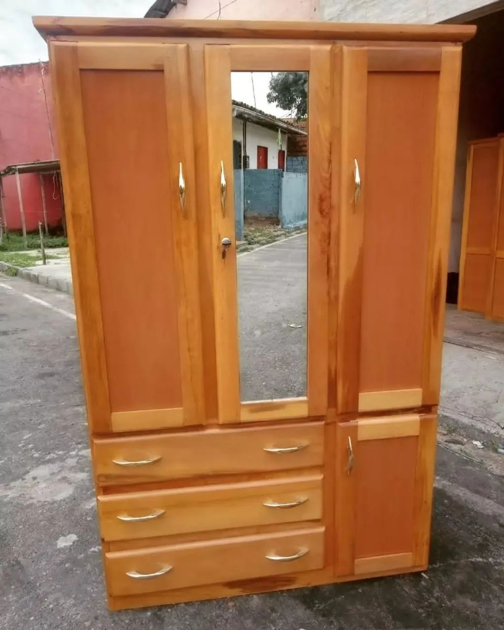 GUARDA ROUPA DE 3 PORTAS NOVO  - Foto 2