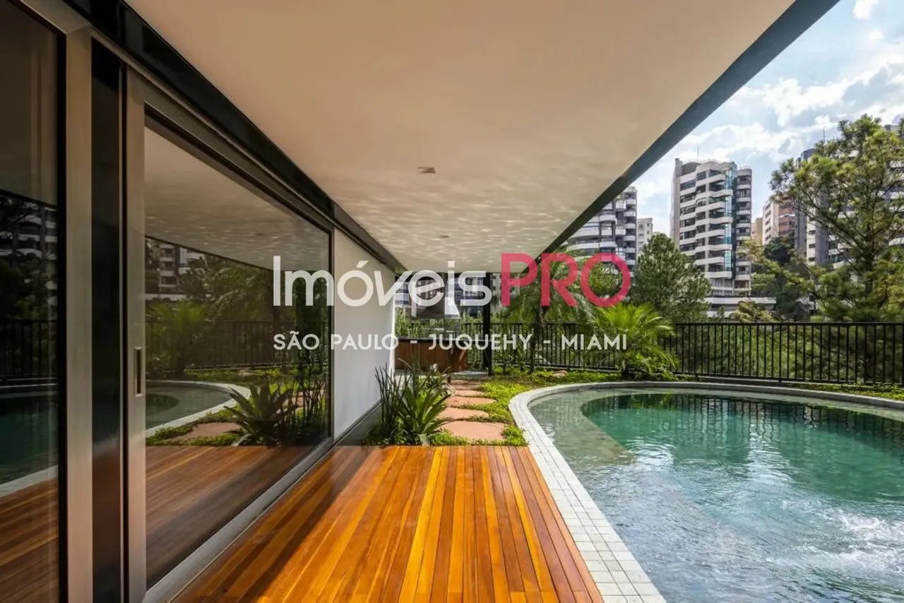 Casa Magnífica de 661 metros de área construída no Jd Vitória Régia