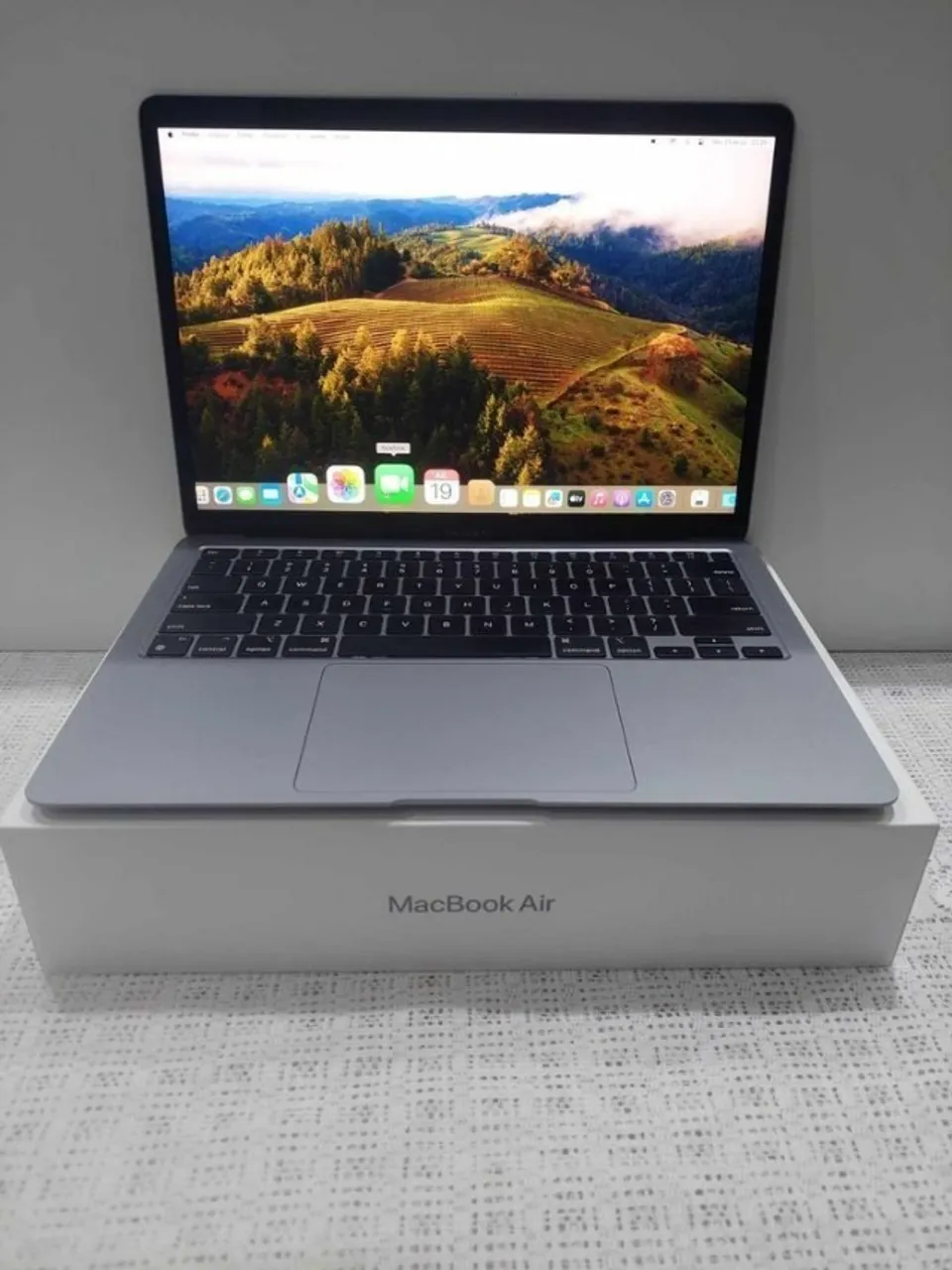 Vendo troco Apple Macbook Air Retina Apple M1 /8gb /256ssd .