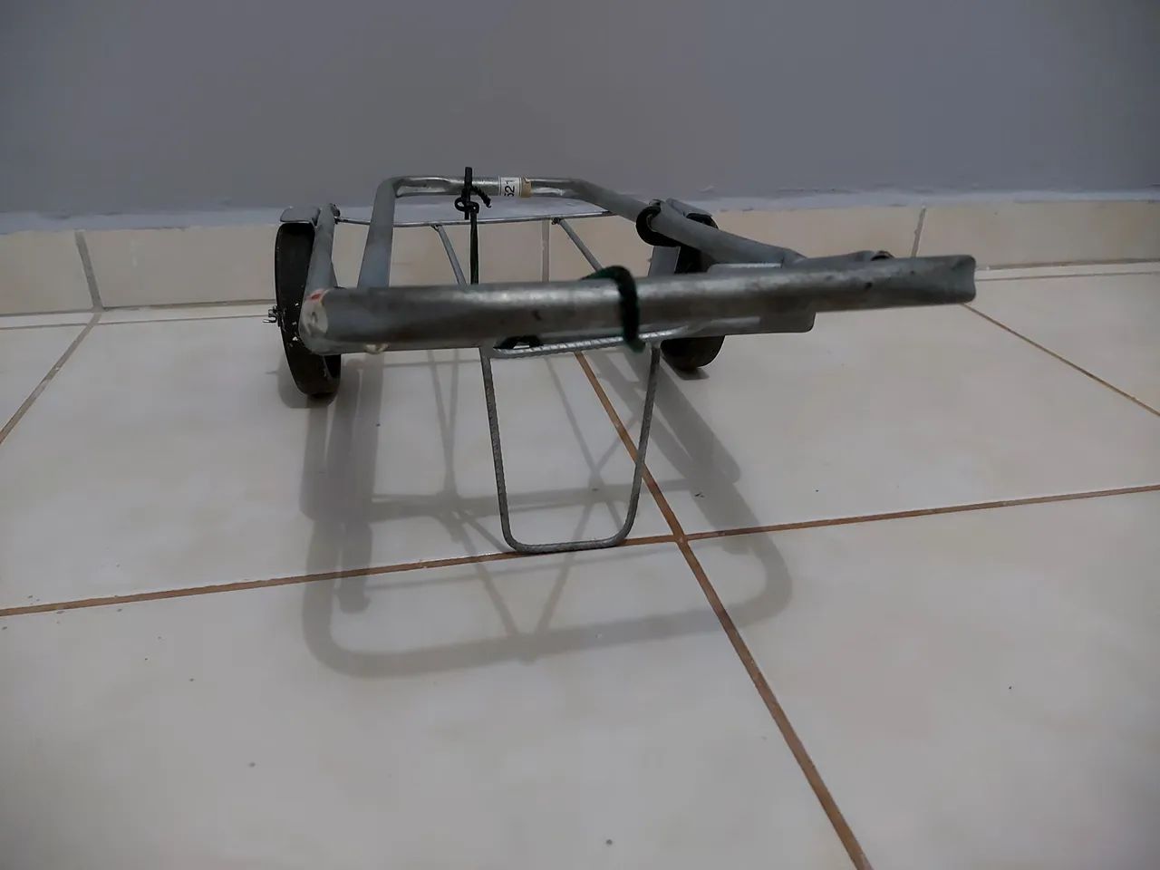 Carrinho de mão dobrável - Foto 4