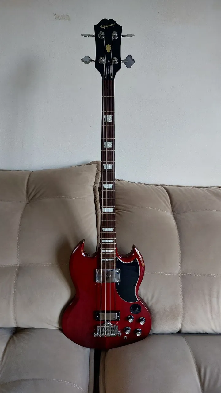 Baixo Epiphone Eb3