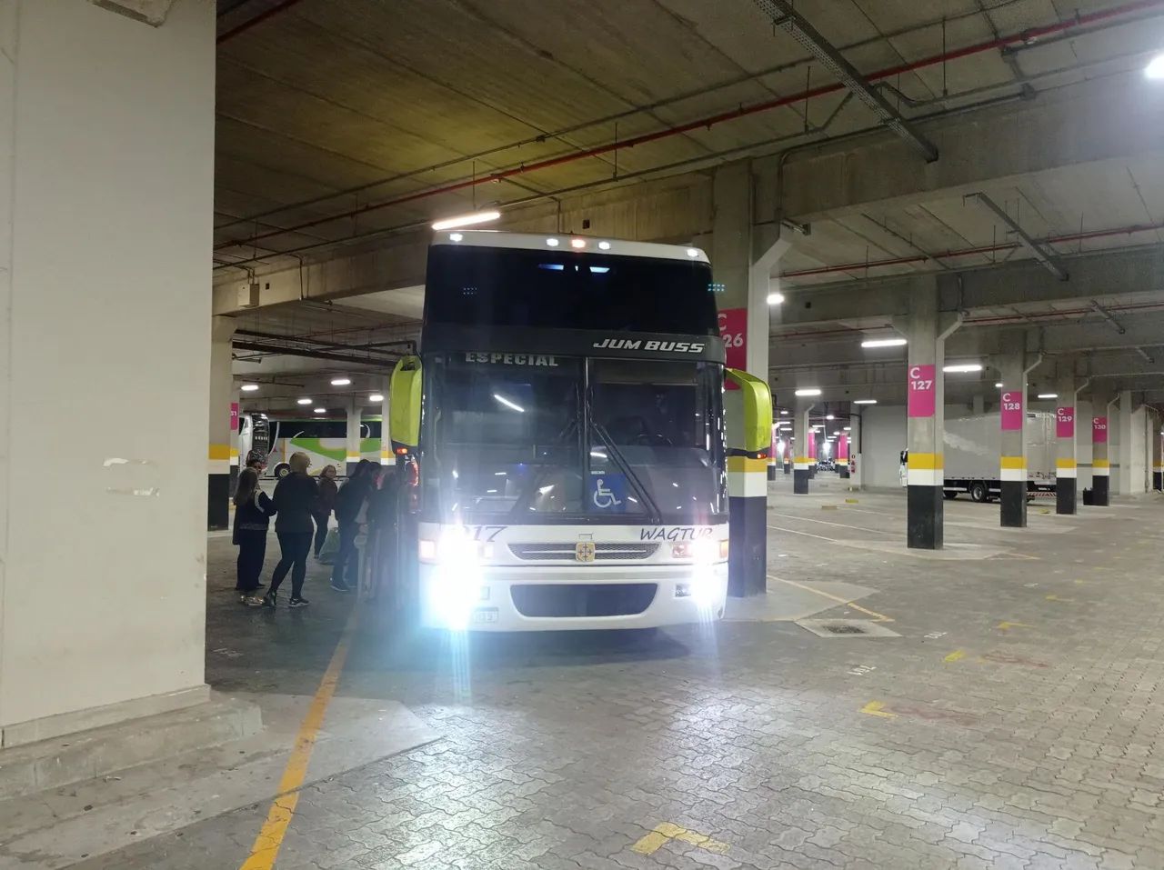 Ônibus Turismo -  Ar Condicionado - Foto 9