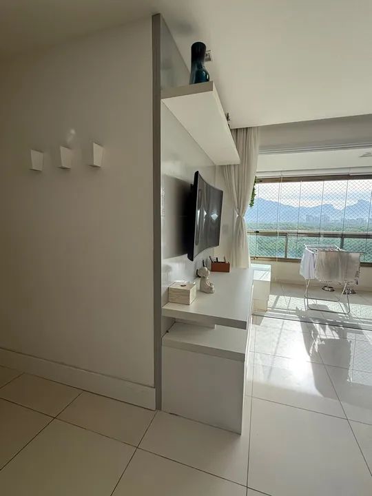 Rack para TV branco com 2 gavetas - Foto 5