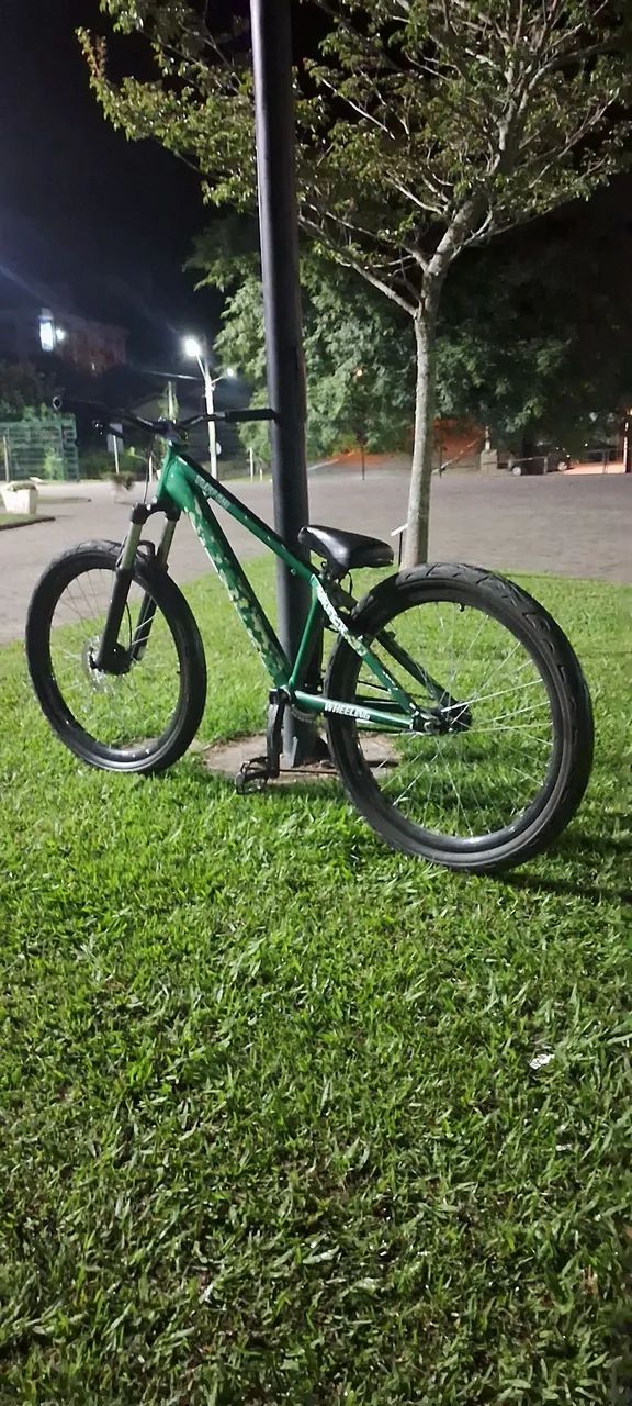 Bicicleta aro 26 vikingx tuff 28 verde  - Foto 4