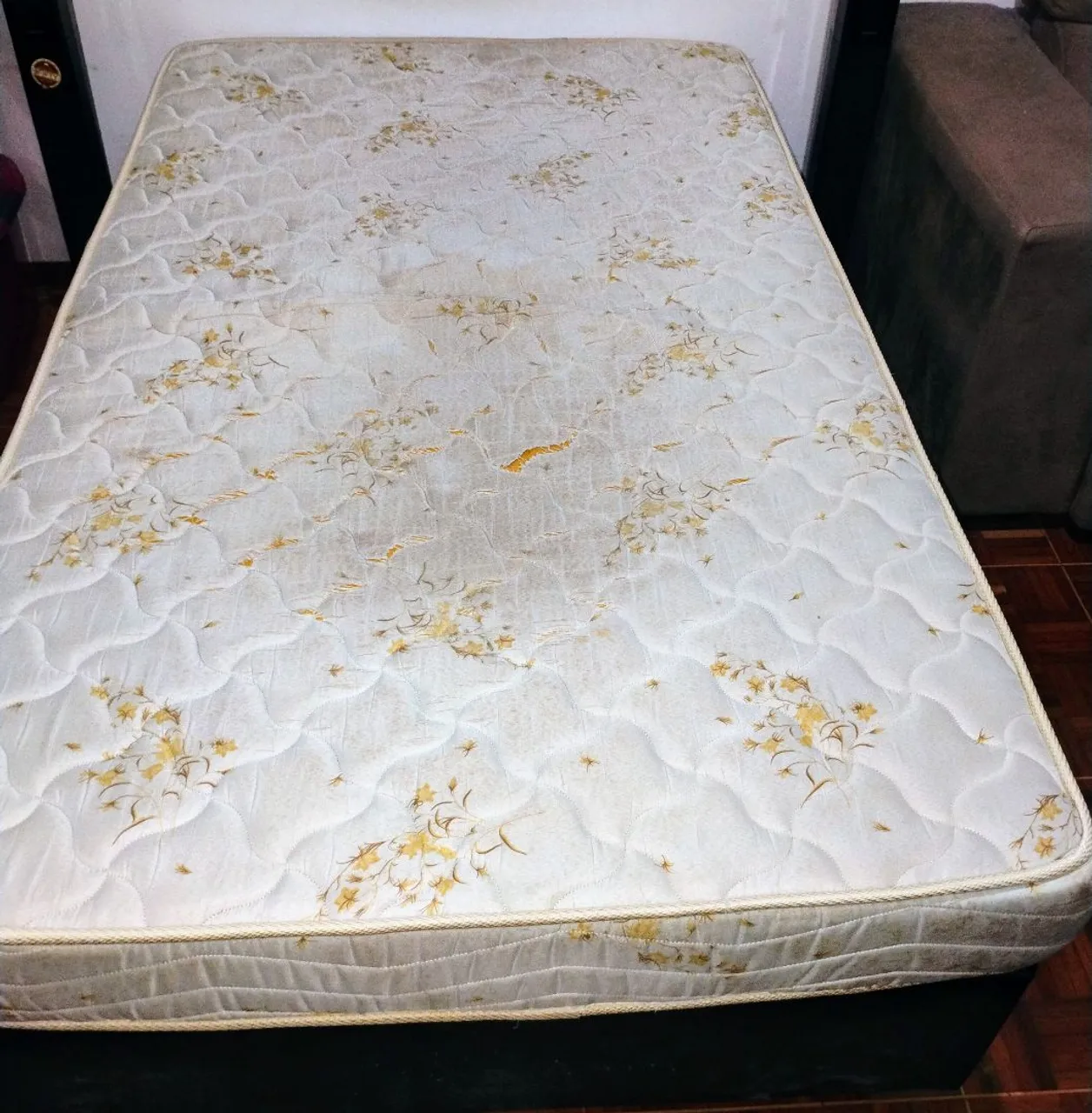 "Não Entrego" Cama box de Viúva ou Viúvo