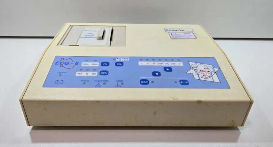 Eletrocardiógrafo Ecafix ECG-6 