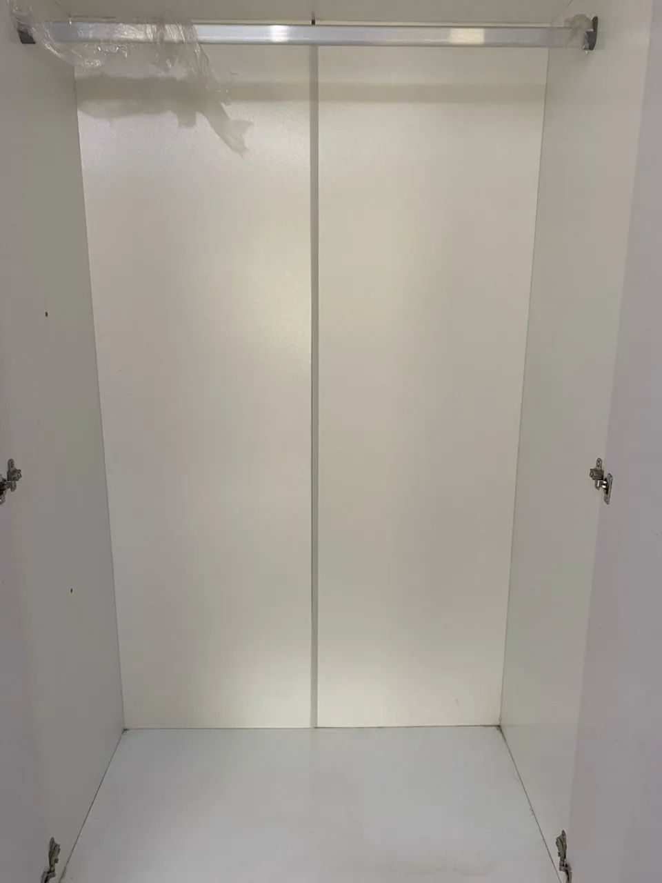 Cama + colchão + guarda-roupas  - Foto 4