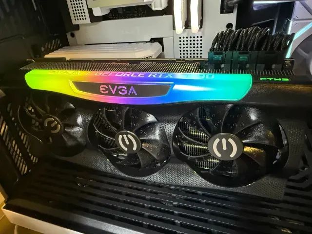 Nvidia Geforce RTX 3090 - Foto 2