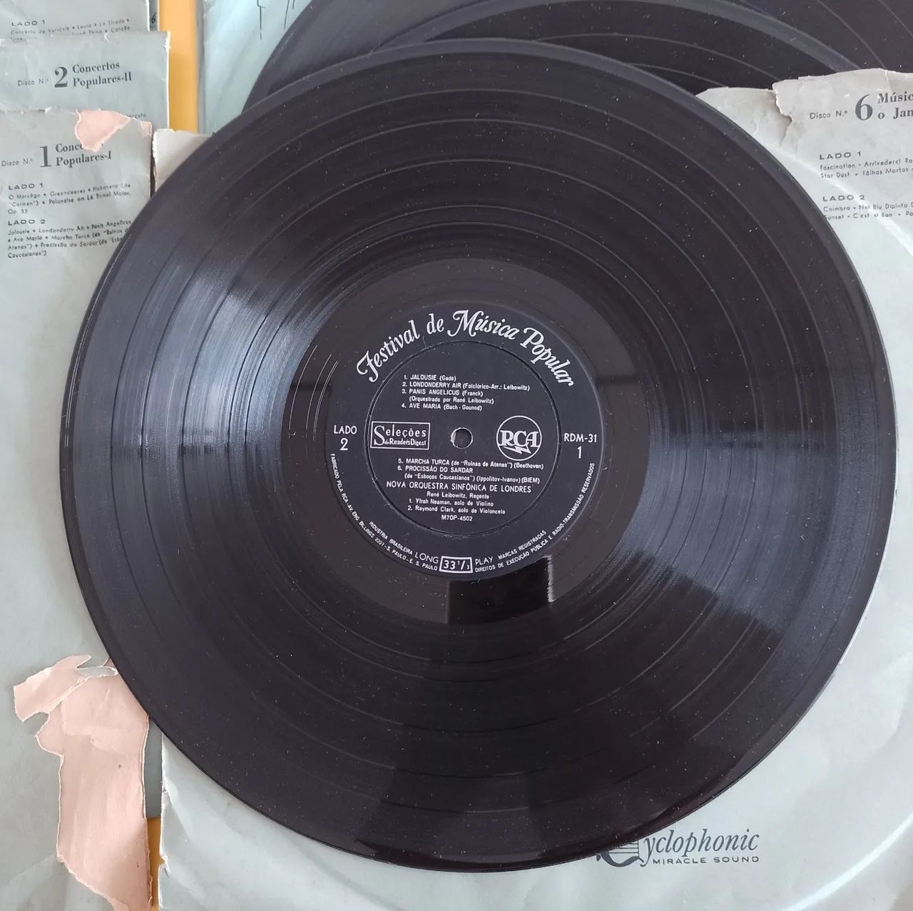 Dois box discos de vinil coleções  - Foto 4