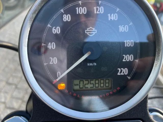 HARLEY DAVIDSON XL 883 N  - Foto 6