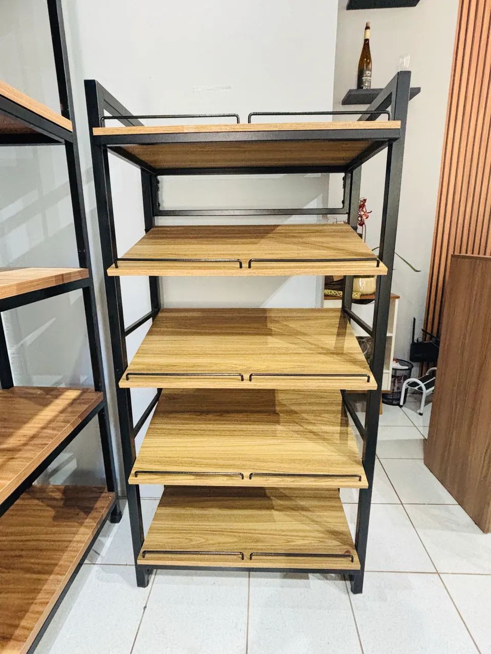 Expositor de produtos/bebidas64385924441603120