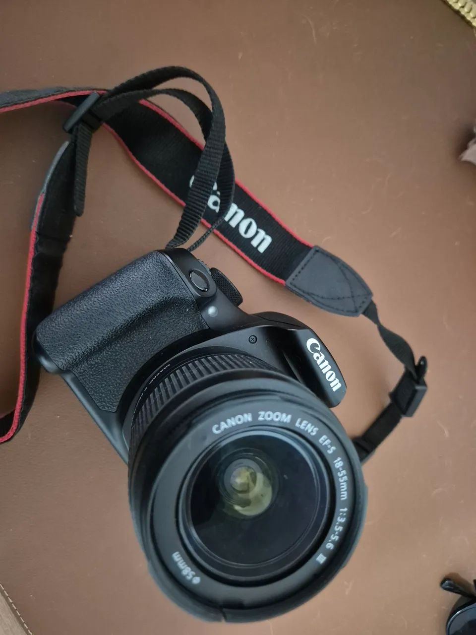 Câmera Canon T6 Rebel - Kit Completo (2 Baterias + 2 Cartões+ carregador e tripé) + Wi-Fi - Foto 2