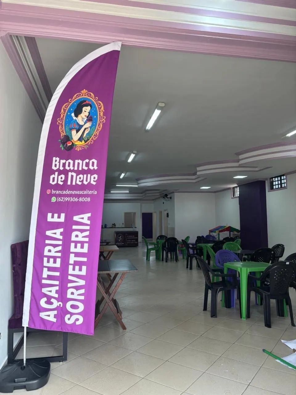 Sorvetaria e Açaiteria Completa - Oportunidade!