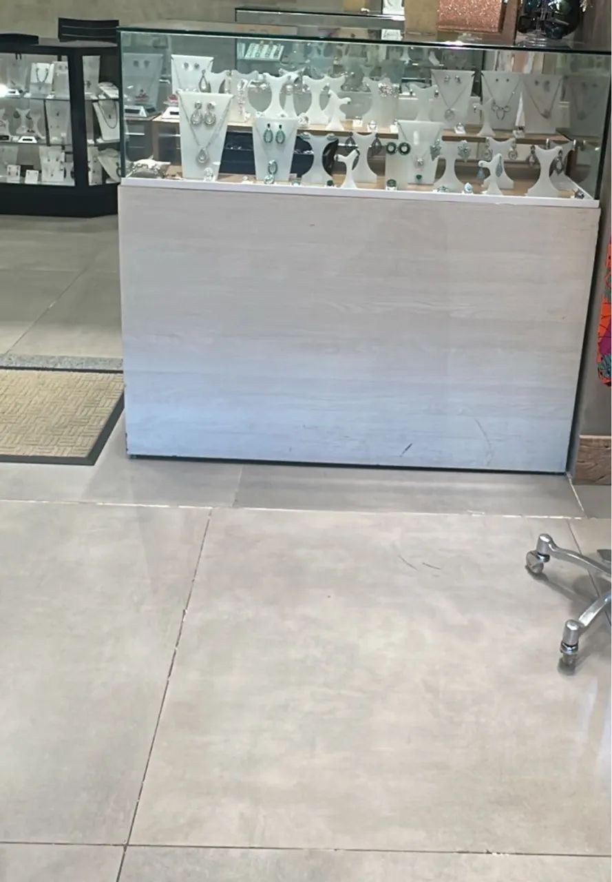 Balcão Expositor para Joias e Acessórios - Foto 4