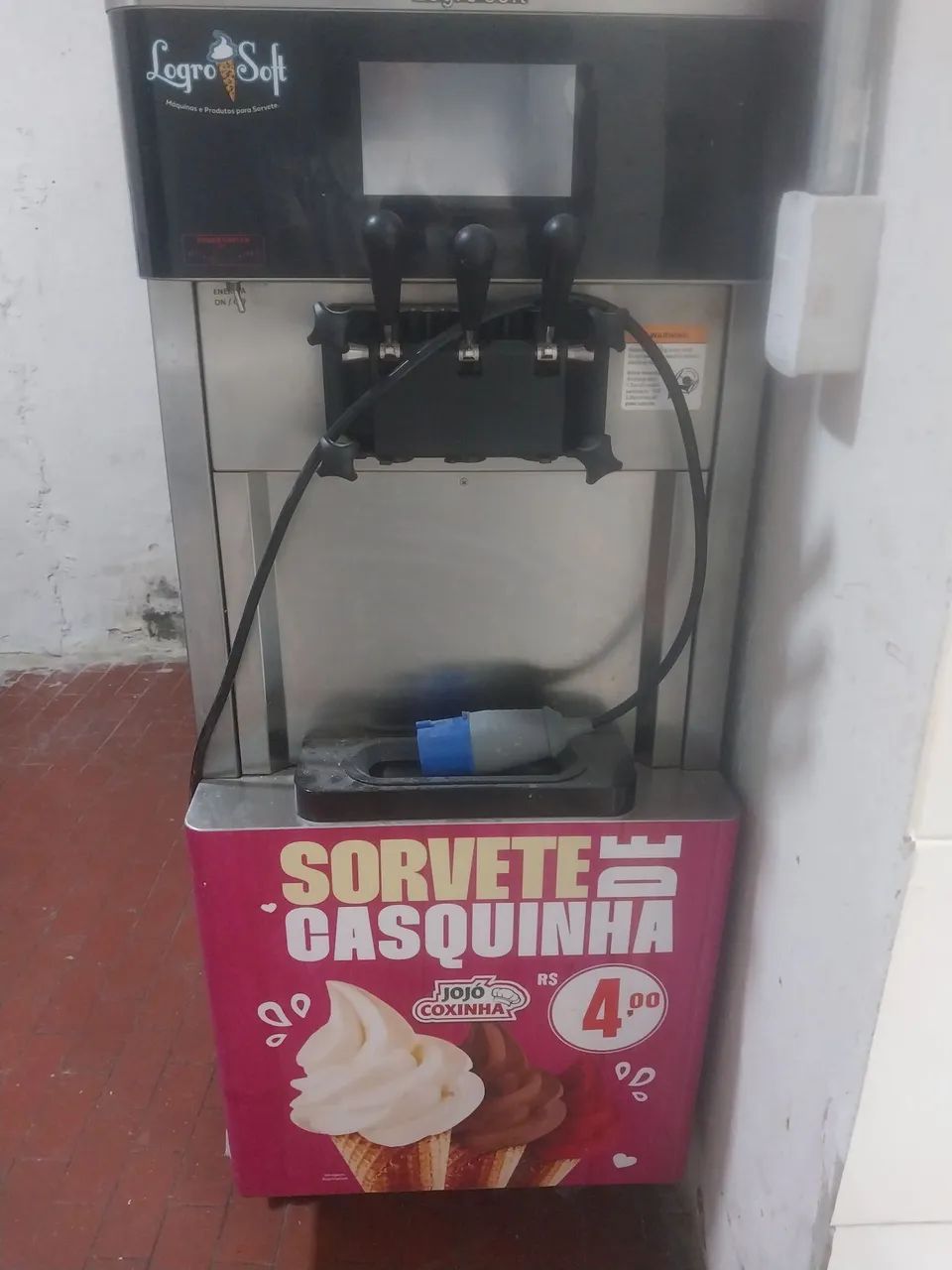 Vende se maquina de sorvete logro  soft mod. LS125C125C - Foto 2