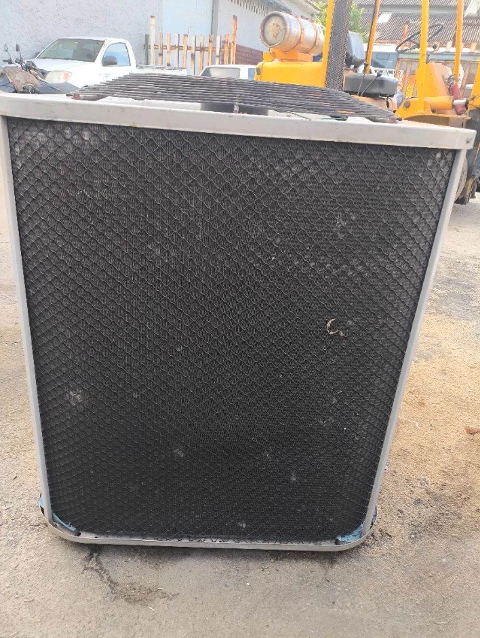 Condensadora 60.000 BTUs 220v - Foto 2