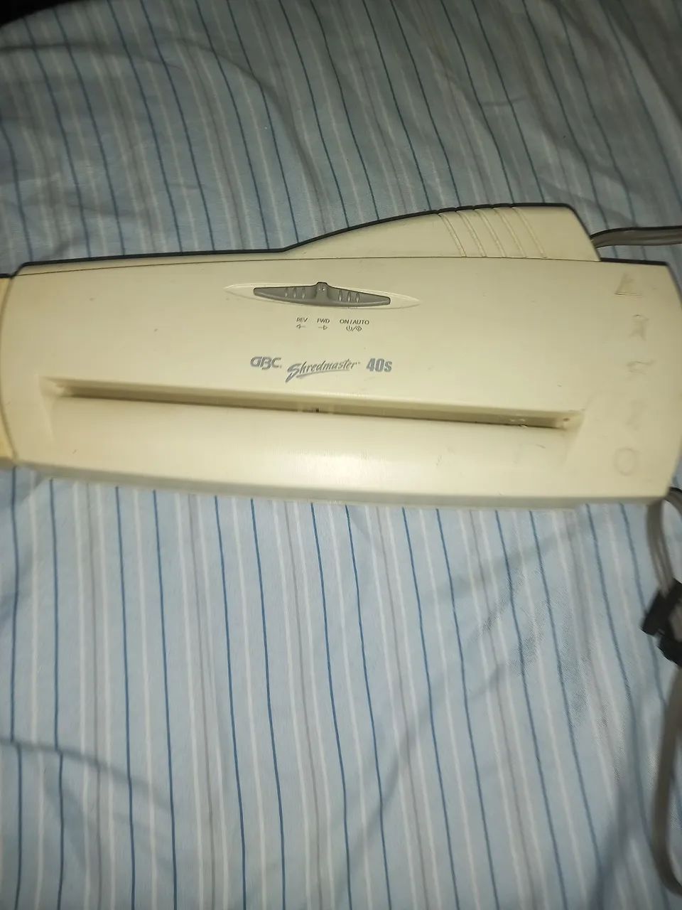 Triturador de papel eletrico