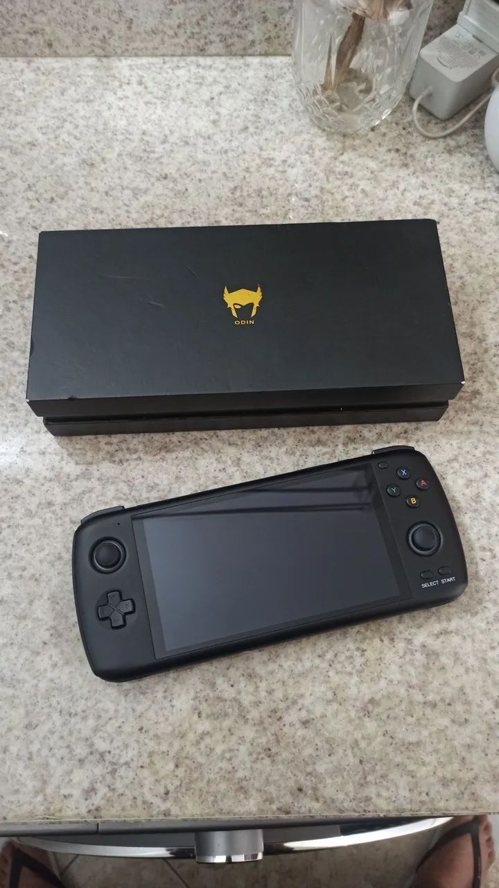 Ayn Odin Pro - Analógico esquerdo com drift - Consoles de Vídeo