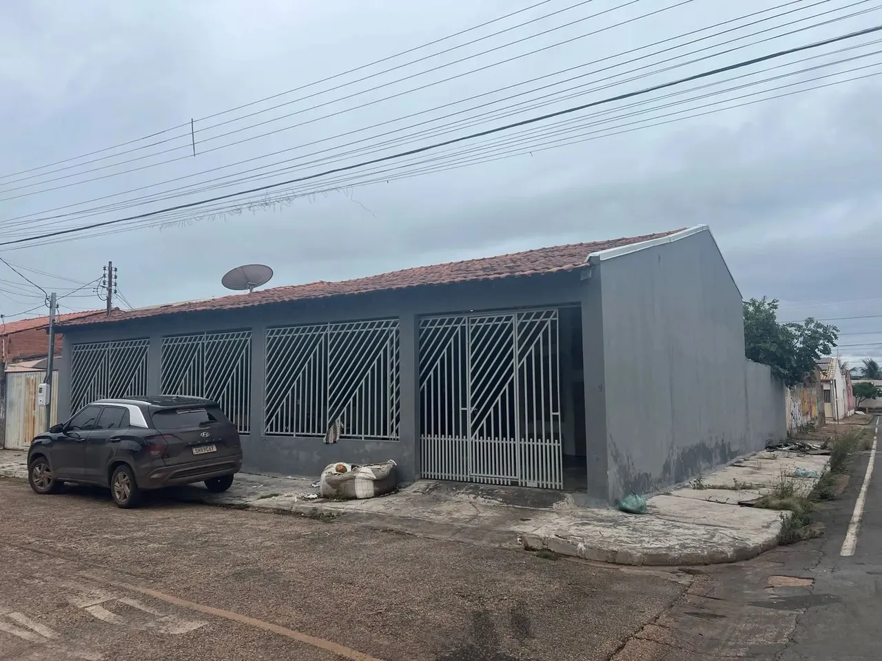 CASA PÚBLICA REGIÃO DO CPA 4, C/ ARMÁRIOS E TEM CHURRASQUEIRA, FEITA ALGUMAS REFORMAS