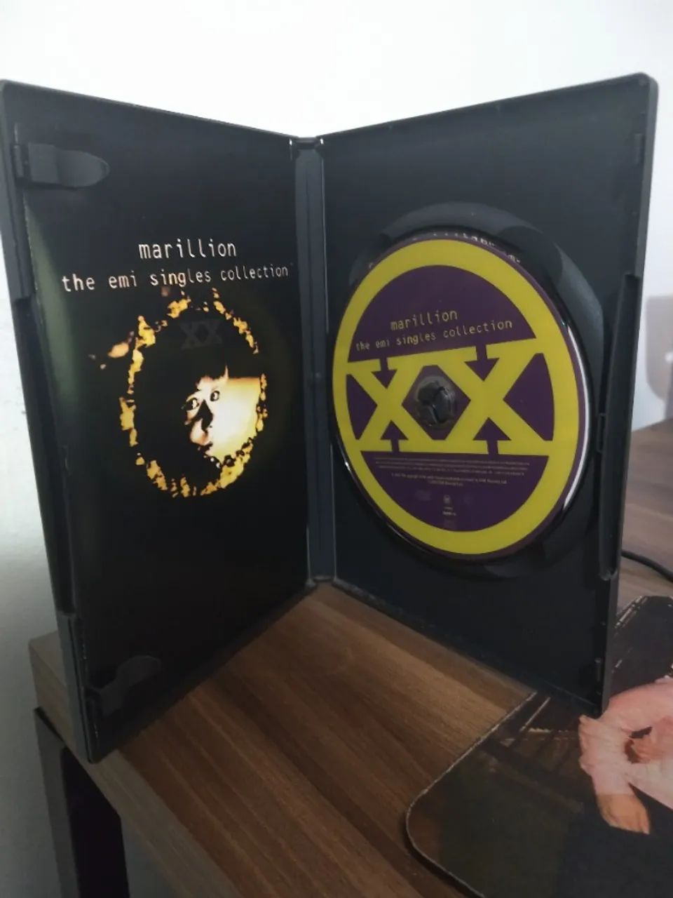 DVD Marillion - The EMI Singles Collection - Foto 3