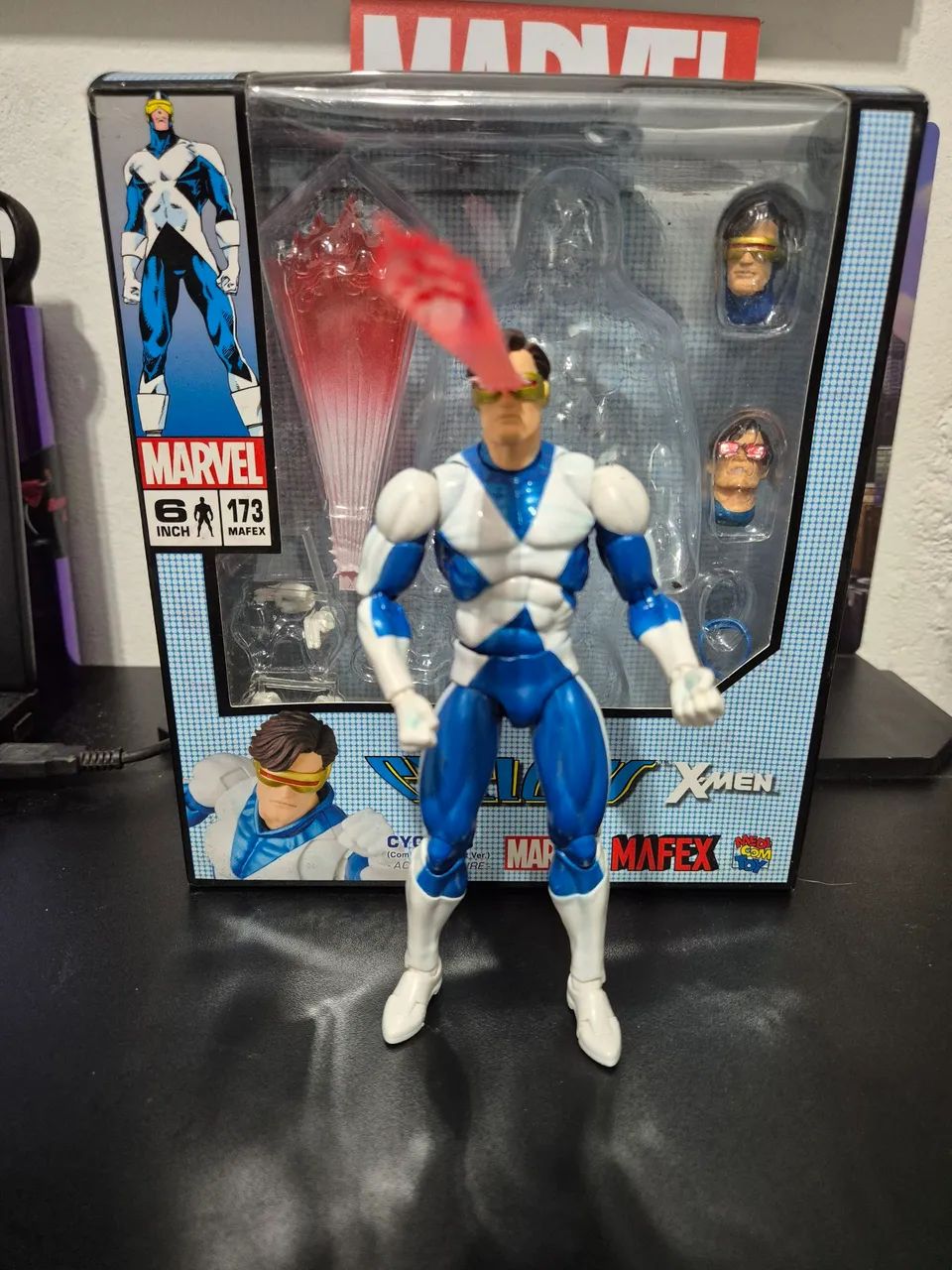 CICLOPS X-MEN MAFEX 