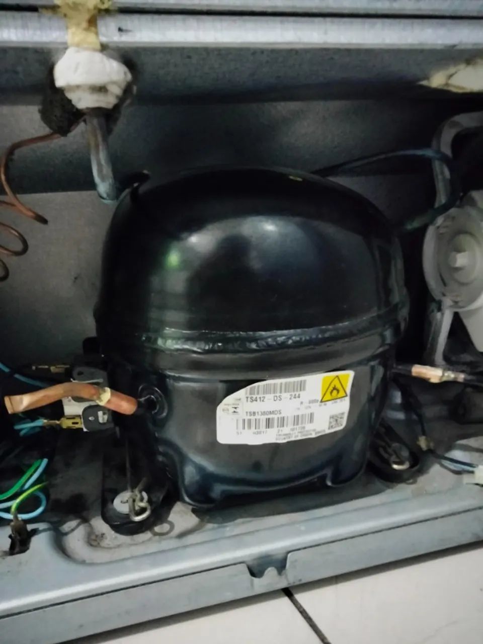 Compressor de Geladeira Ts412 110v ( Vendido no estado sem teste )
