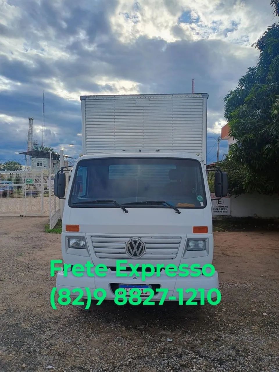 Caminhão VW Delivery para Frete Expresso