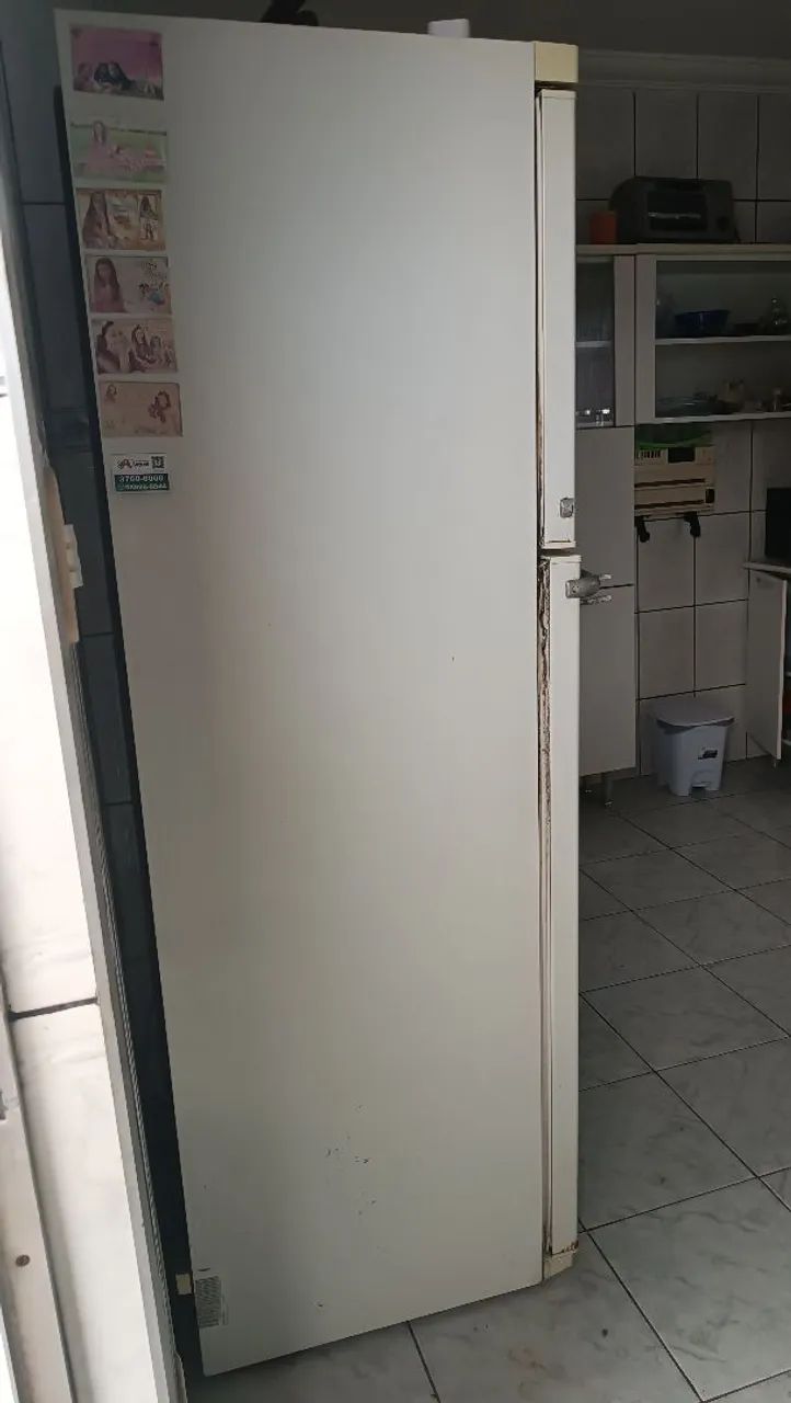 Geladeira Bosch 470L - Precisa de gás R$299,00 - Foto 4