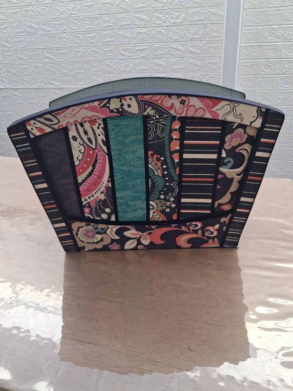 Revisteiro tokstok customizado 