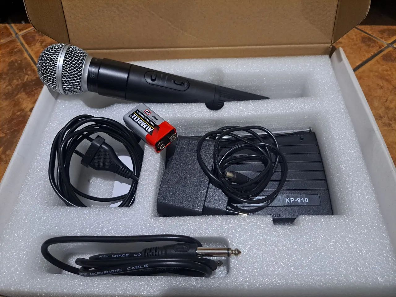 Microfone Sem Fio Profissional Knup KP-910 - Foto 2