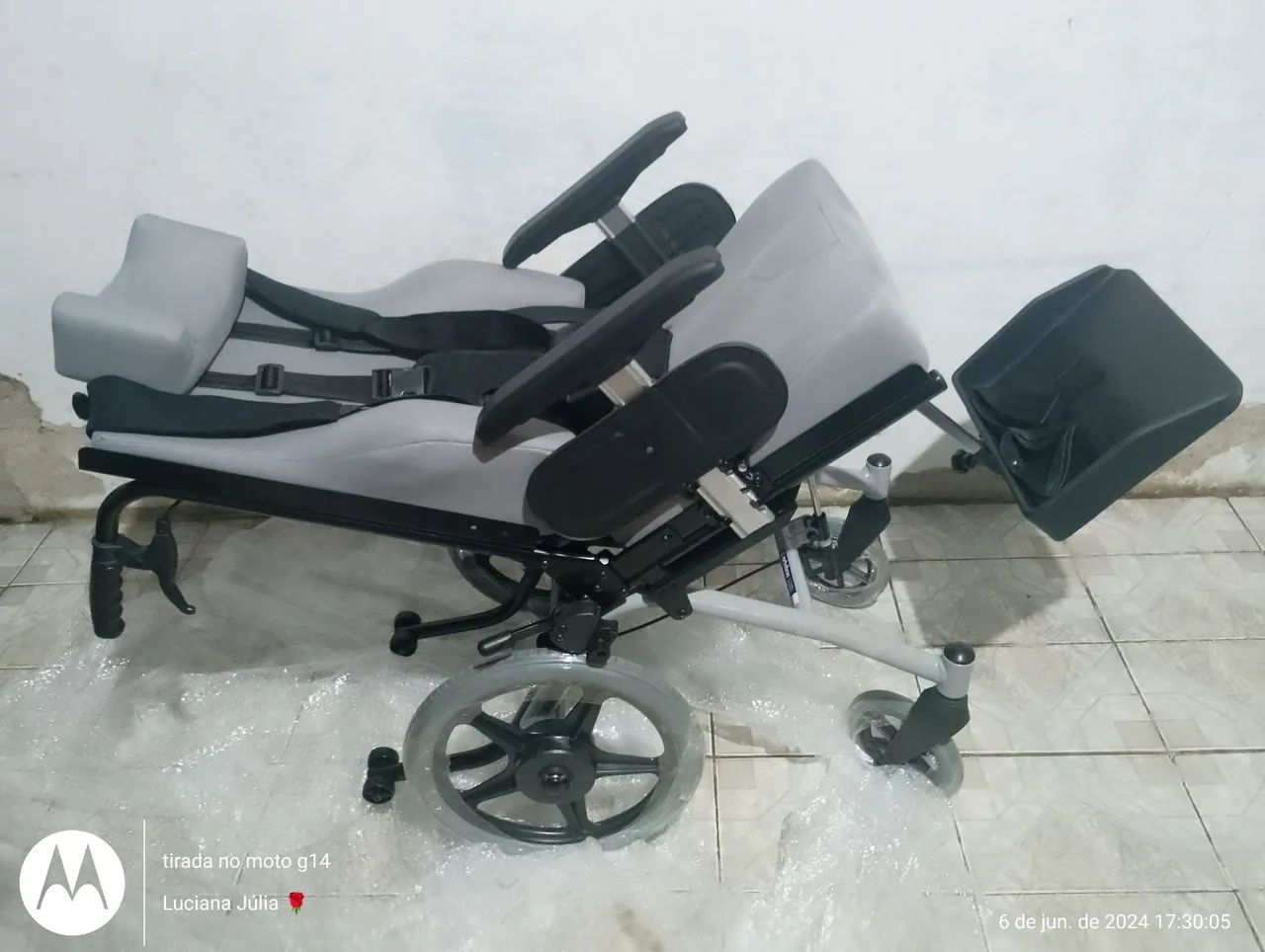 Cadeira de rodas juvenil 