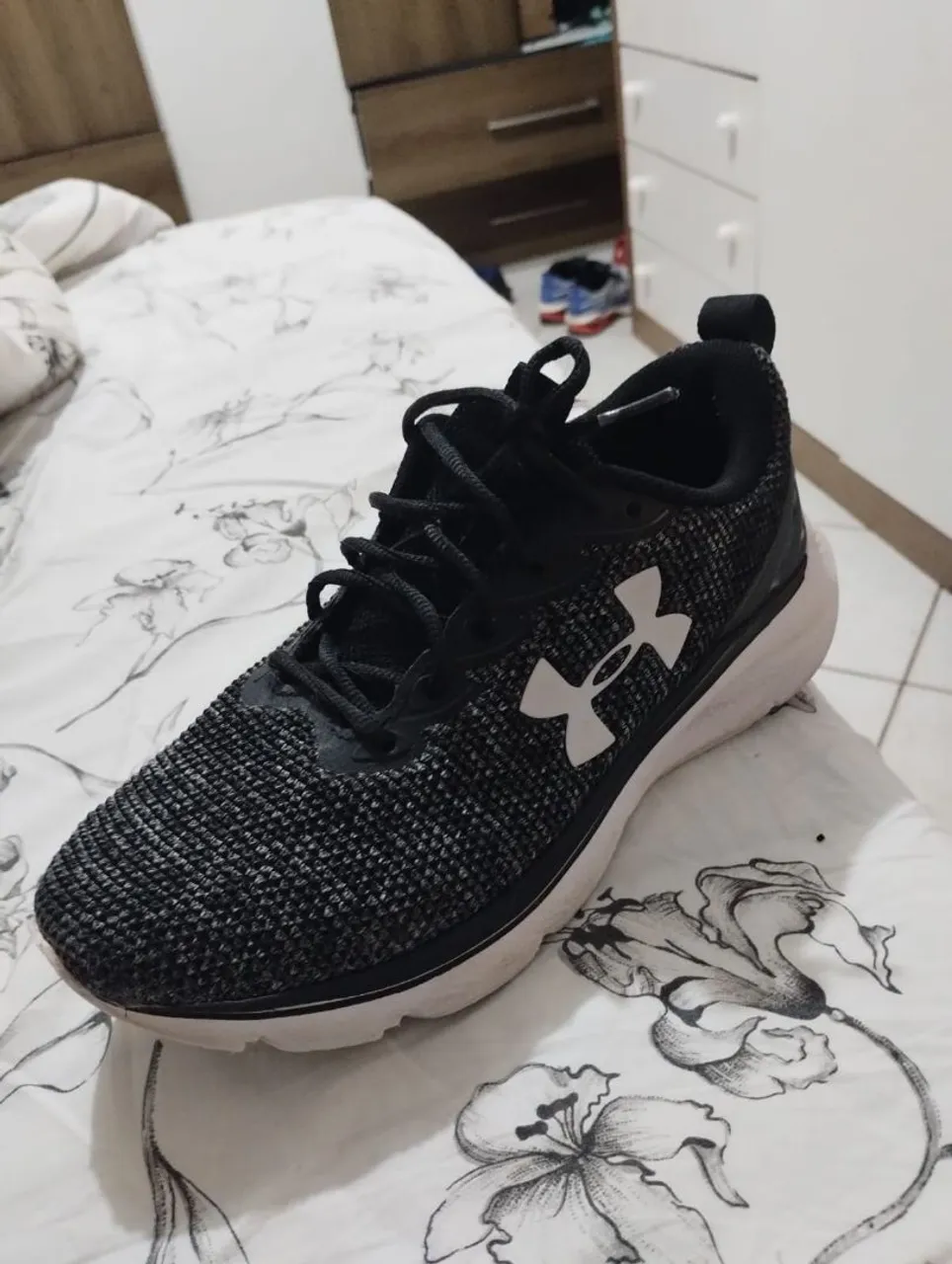 Tênis Under Armour - Preto
