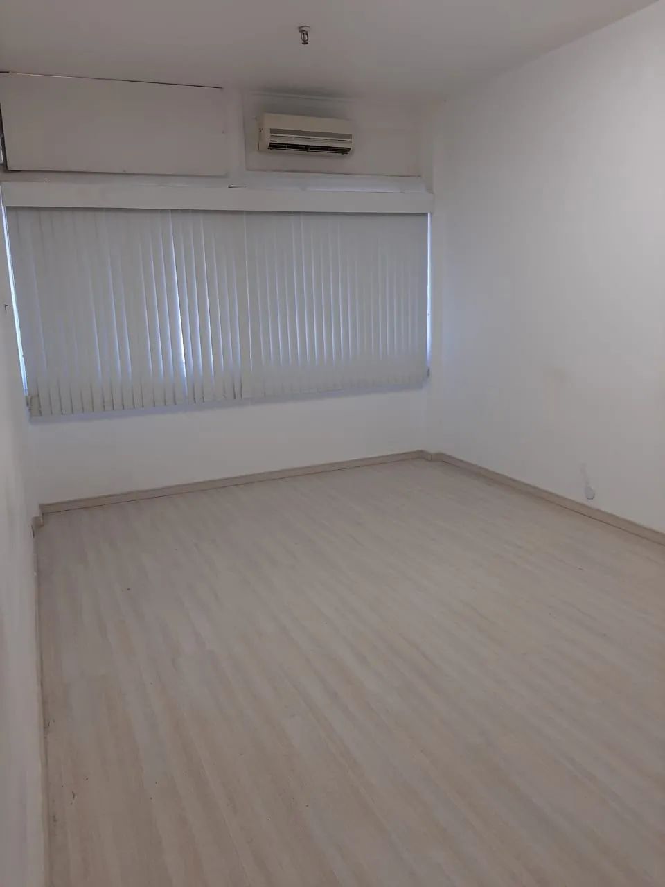 Sala/Conjunto para aluguel possui 42 metros quadrados em Centro - Rio de Janeiro - RJ