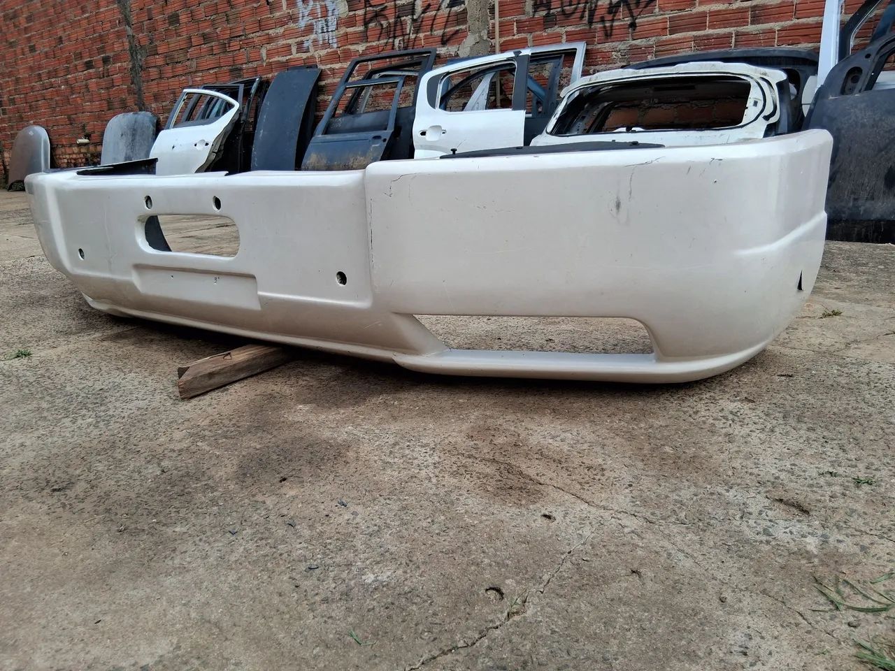 Parachoque dianteiro scania 112/113 - Foto 3