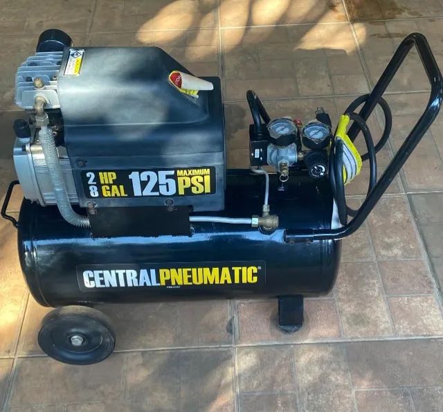 COMPRESSOR DE AR 2 HP 125 PSI 29 Litros