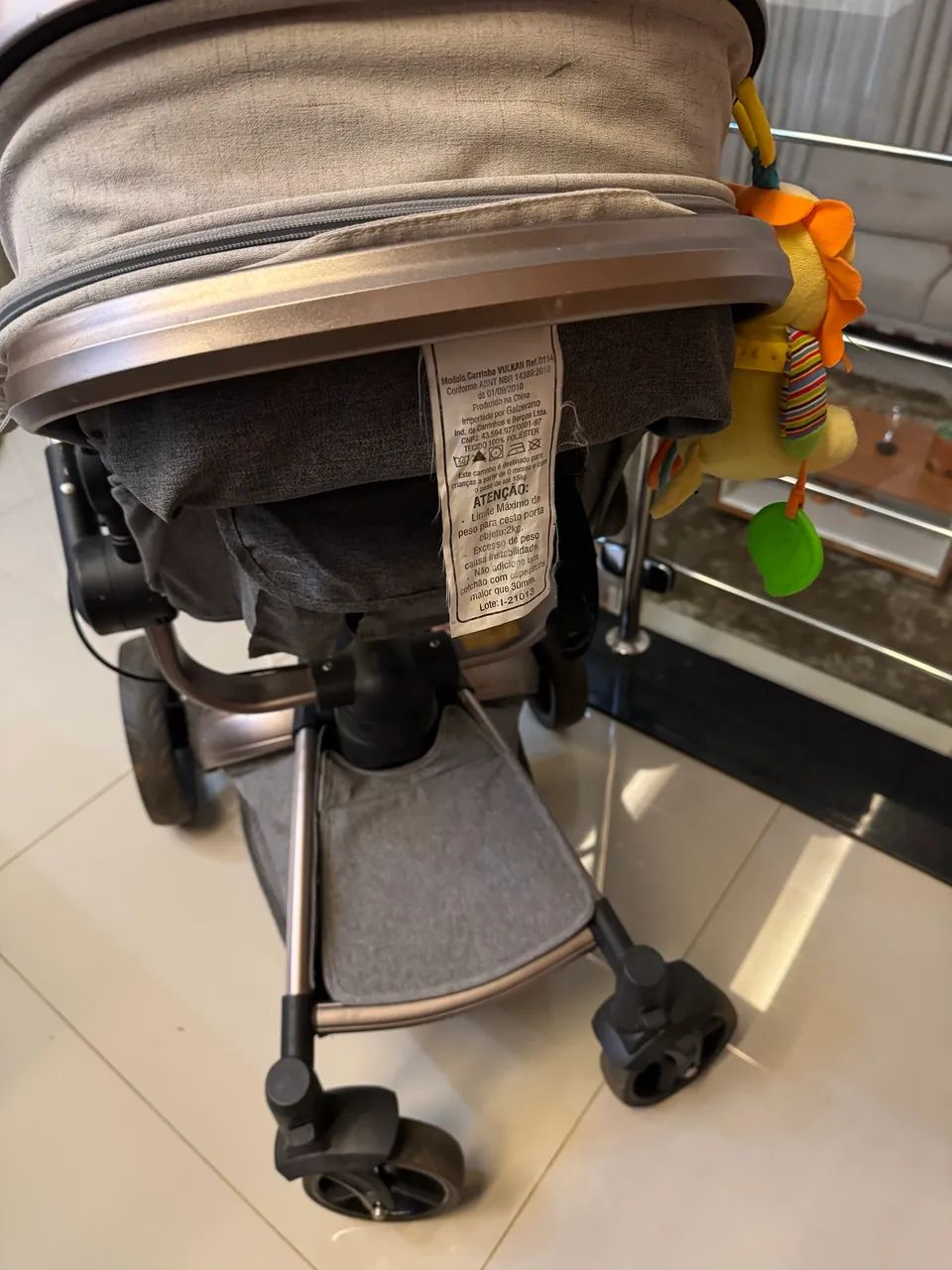 Carrinho de bebe64385925998081121