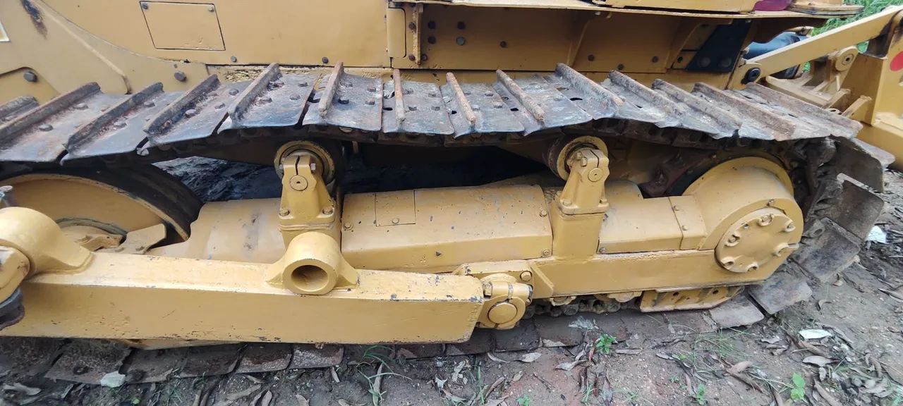 Trator de Esteira CAT D6-81 - Foto 5