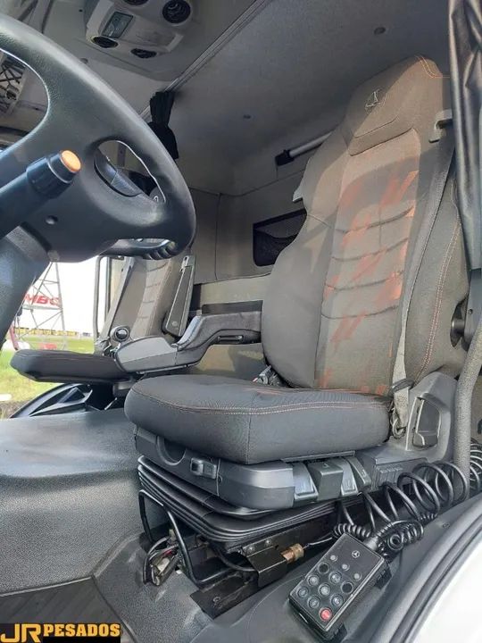 mercedes-benz mb 2544 automático ano 2019 trucado 6x2 único dono - Foto 12