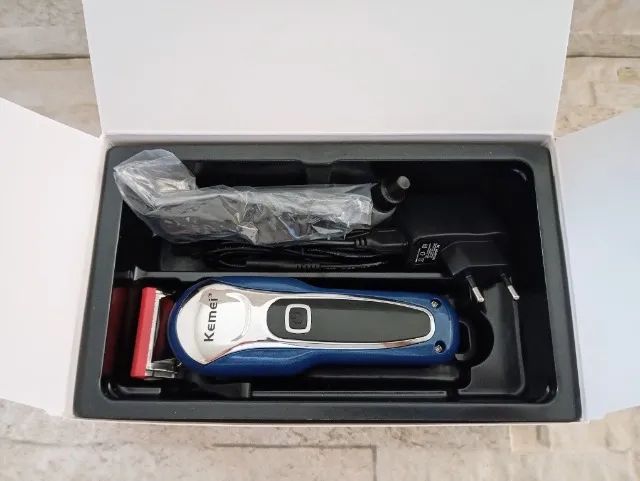 Maquina Profissional Cabelo e Barba Kemei KM-1995 Sem Fio - Foto 5