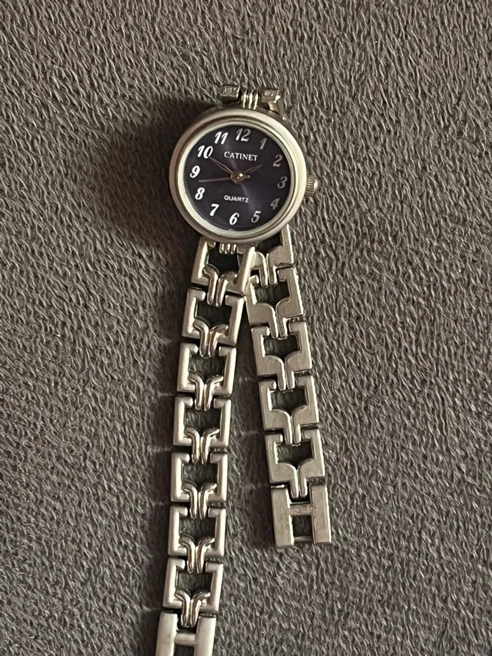 Relógio Feminino Catinet Quartz com Pulseira Elegante