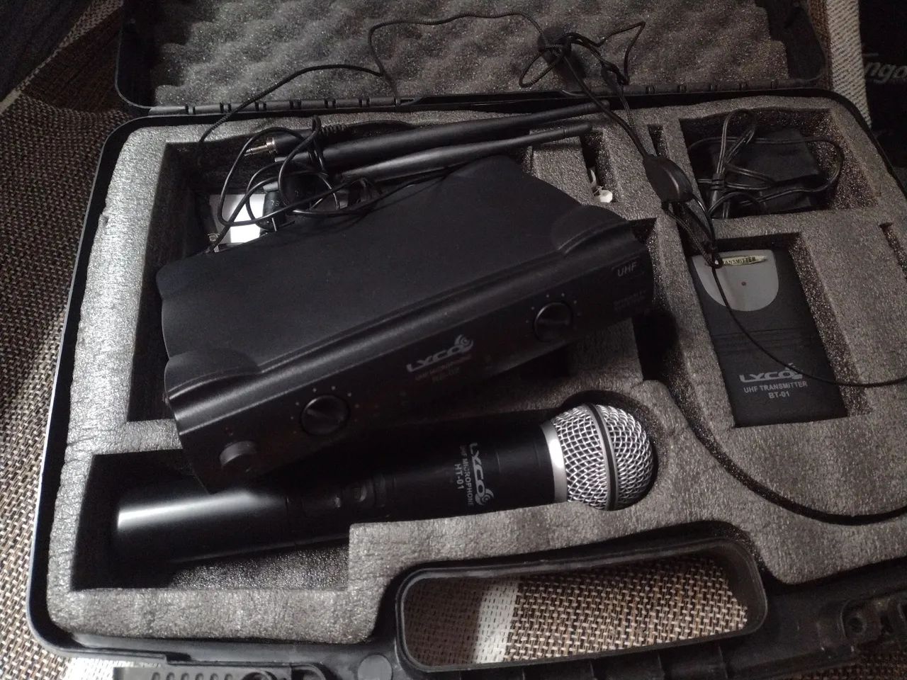 Microfone sem fio Lyco UHF  - Foto 3